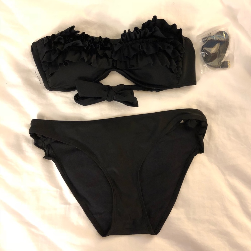 Aerie black ruffled bandeau bikini top